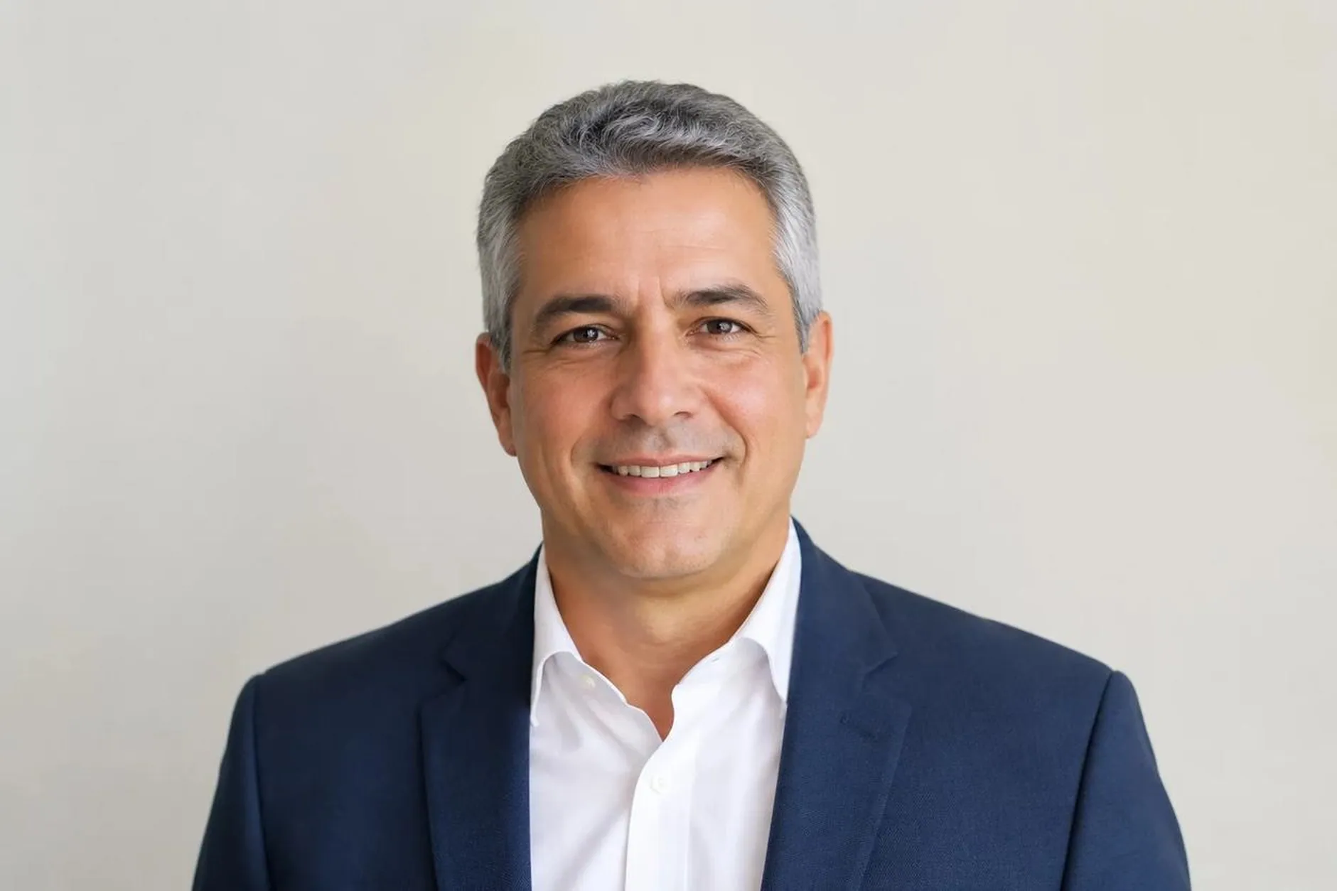 R. Almeida, busca e visitas